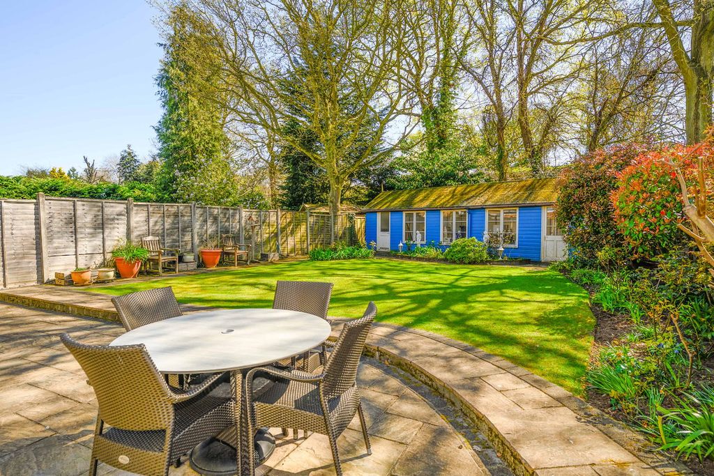 Property photo 3 of 17