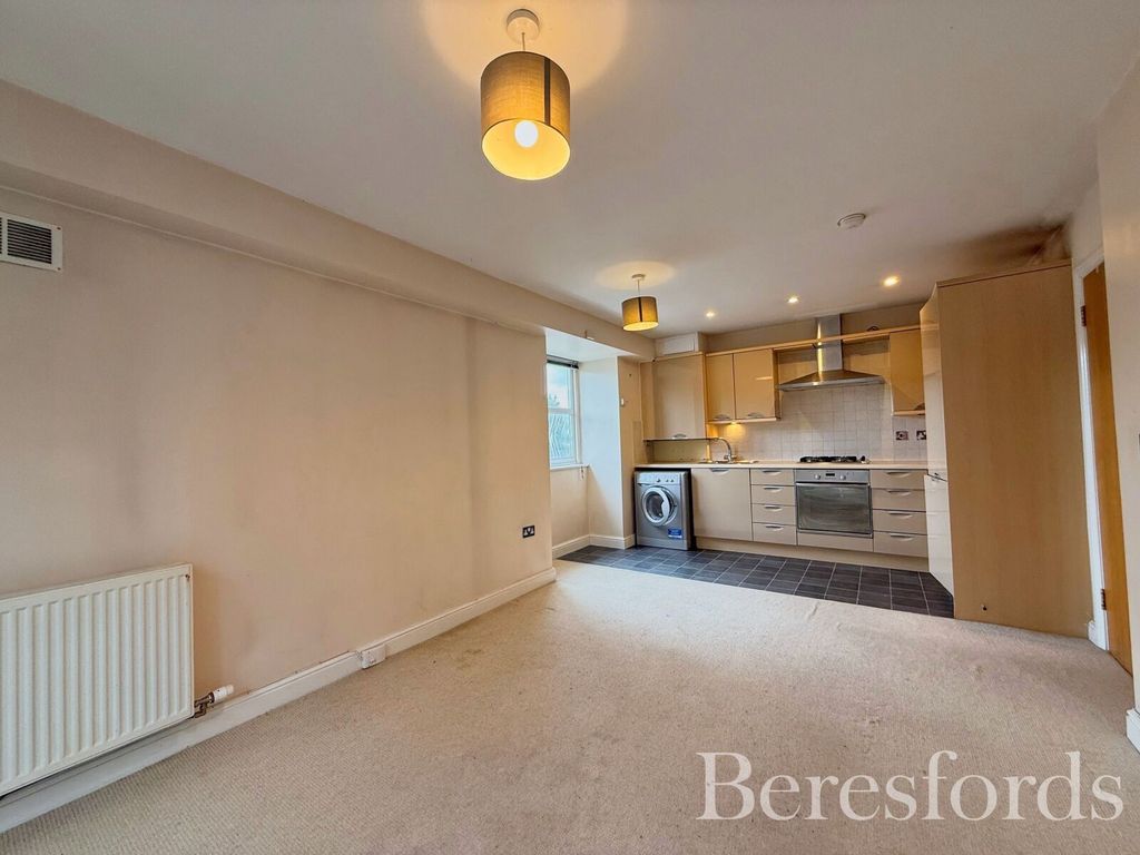 Property photo 3 of 12 Lounge/Kitchen 2