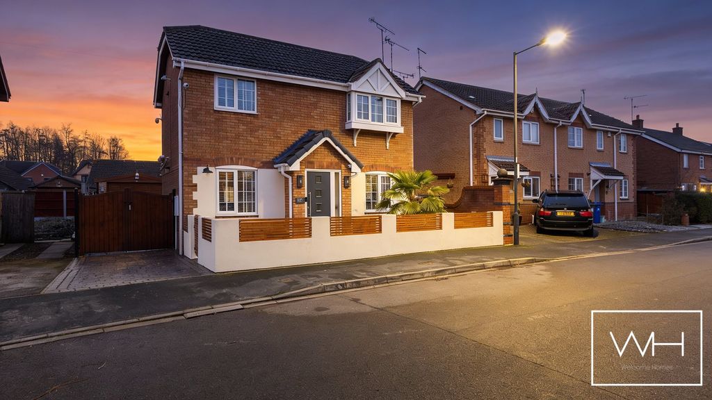 Property photo 1 of 20 60 Clearwell Croft, Cuswort 28_297