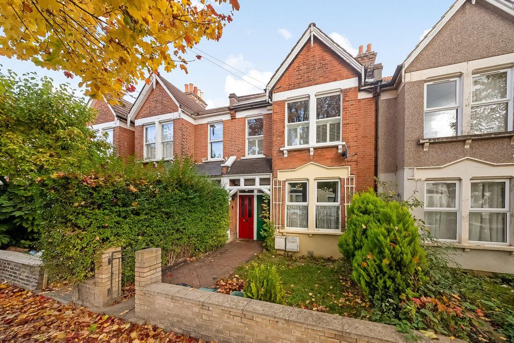 Property photo 3 of 13