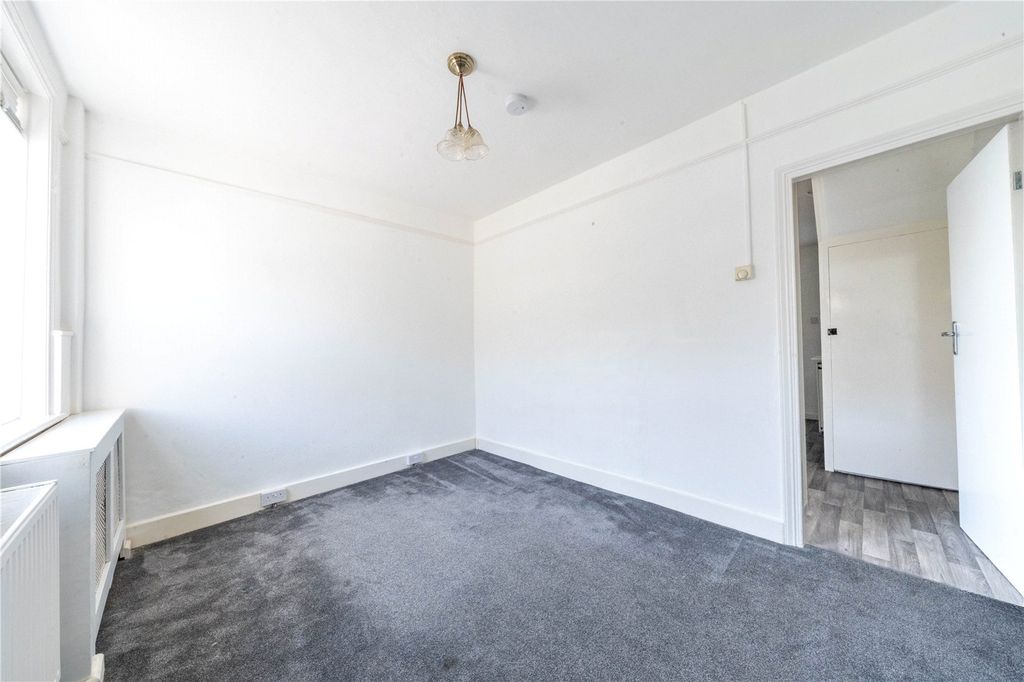 Property photo 3 of 14 Picture No. 07
