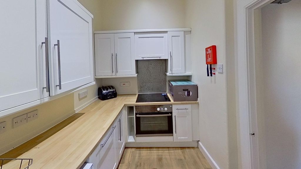 Property photo 3 of 9 Photo 3