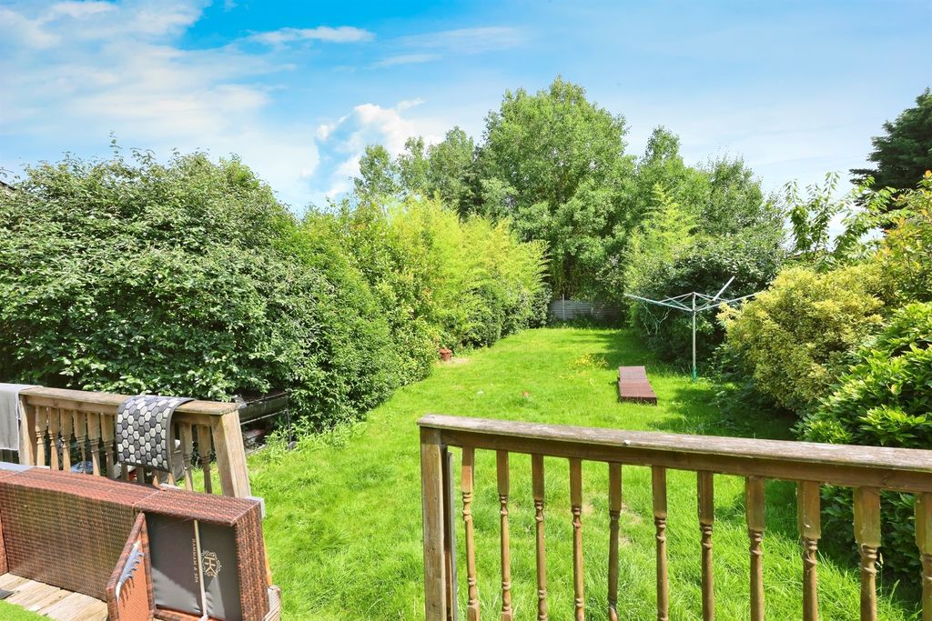 Property photo 2 of 19
