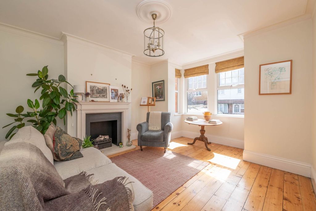 Property photo 2 of 15