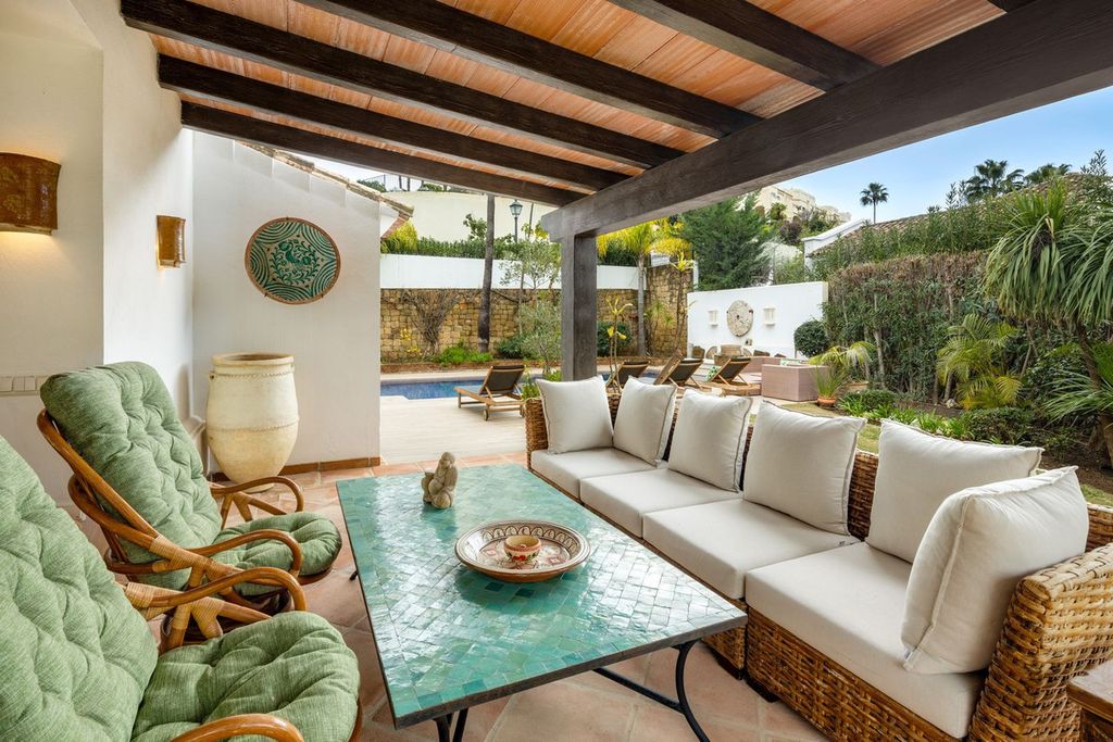 Property photo 3 of 25