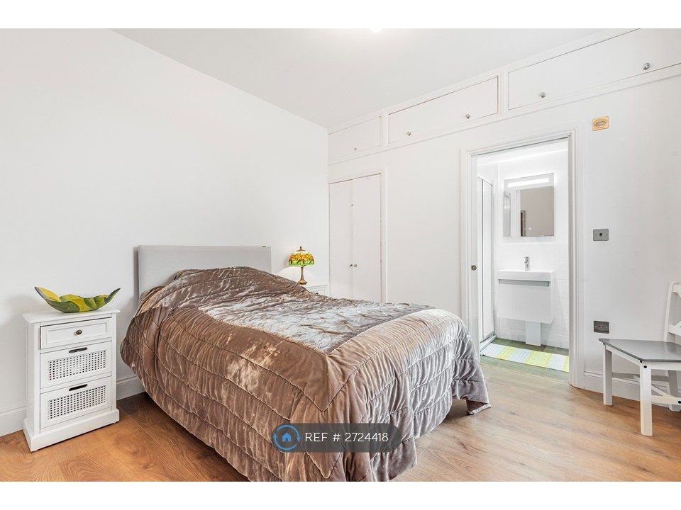 Property photo 3 of 4