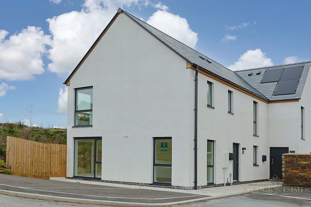 Property photo 1 of 13 4616762