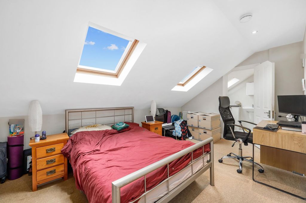 Property photo 2 of 6 Photo 1