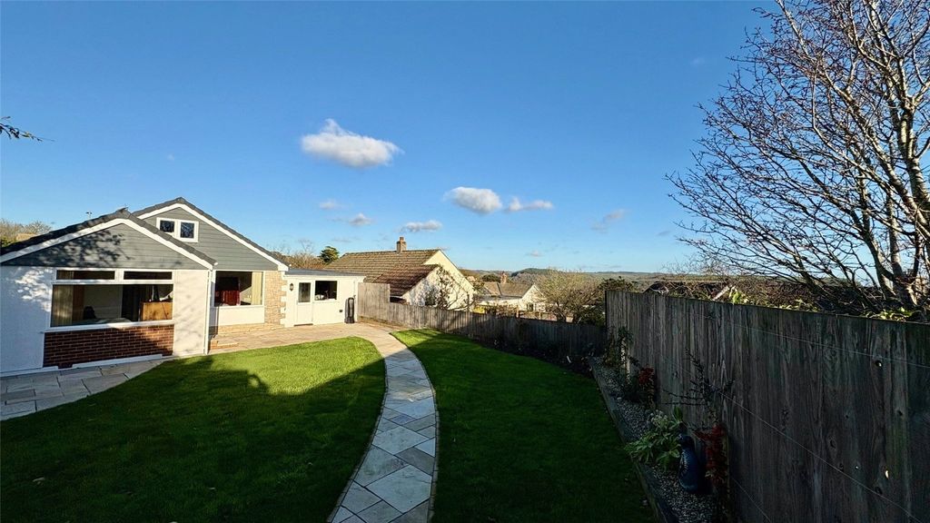 Property photo 2 of 16 Picture No. 05