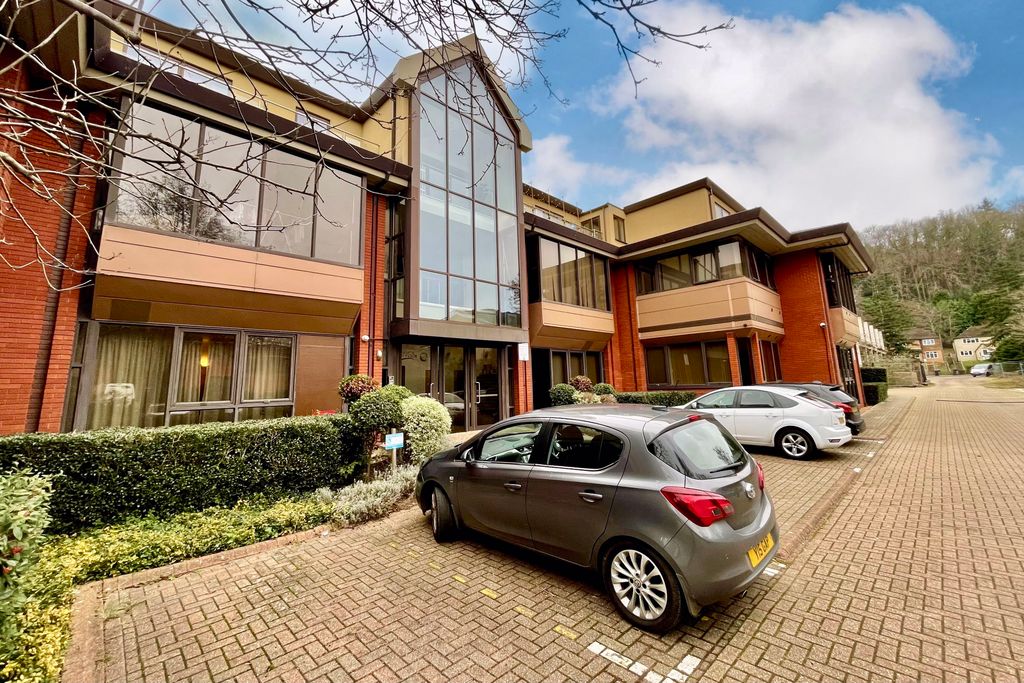 Property photo 1 of 8 Photo 2