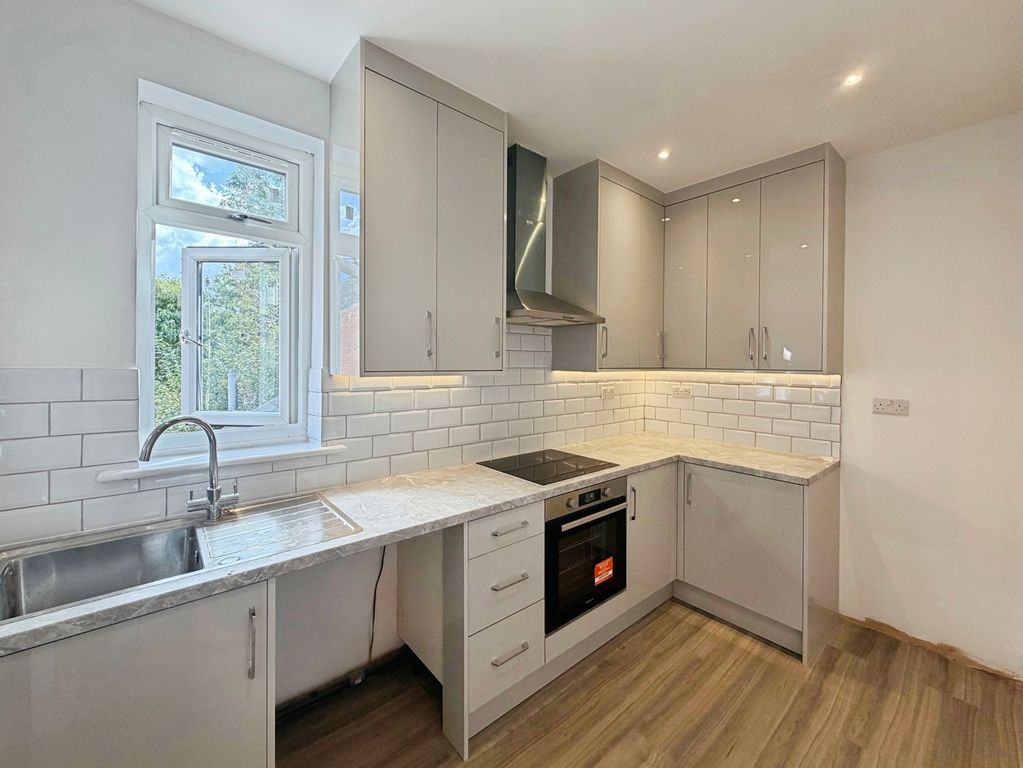 Property photo 1 of 8 Pbox-Img.Jpg