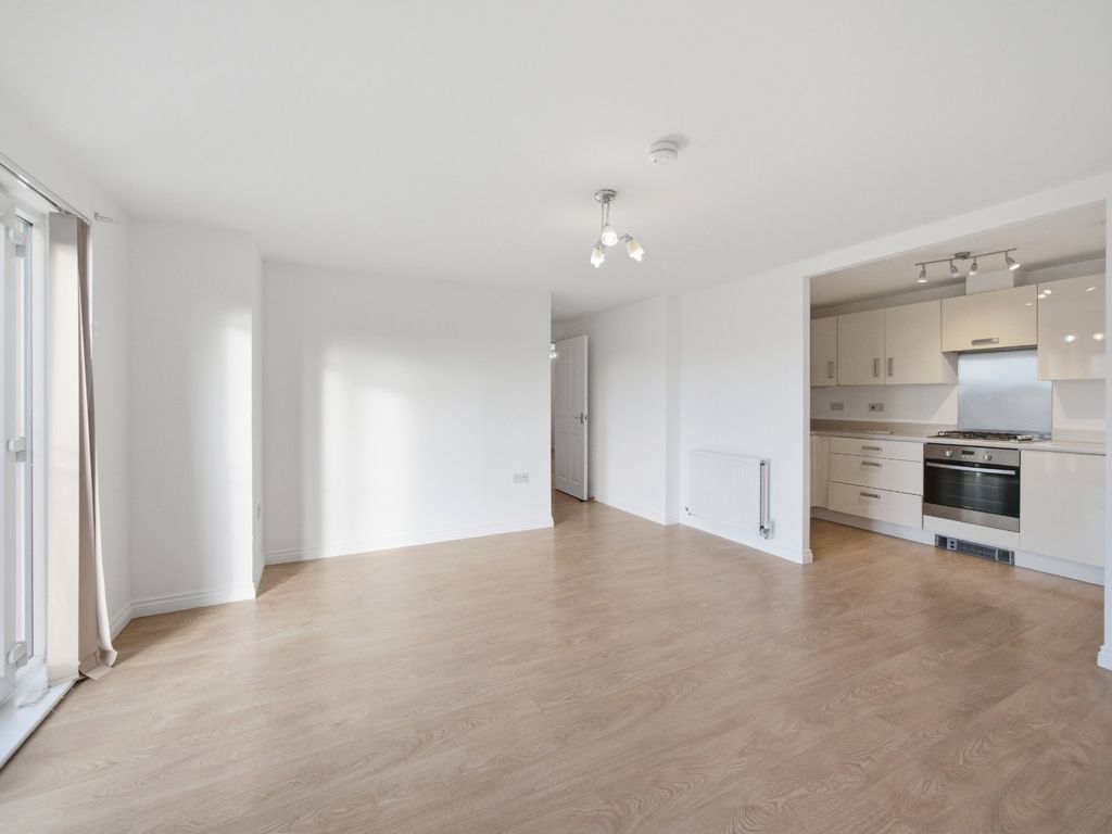 Property photo 3 of 17 Picture 3