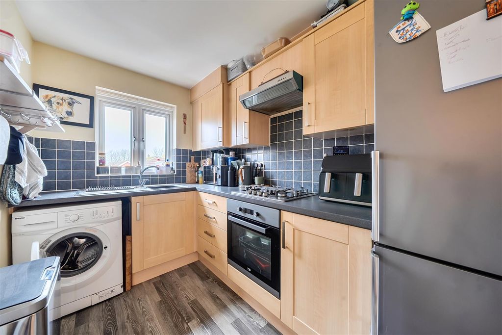 Property photo 3 of 16 1370738-15-690249805Ba96.Jpg