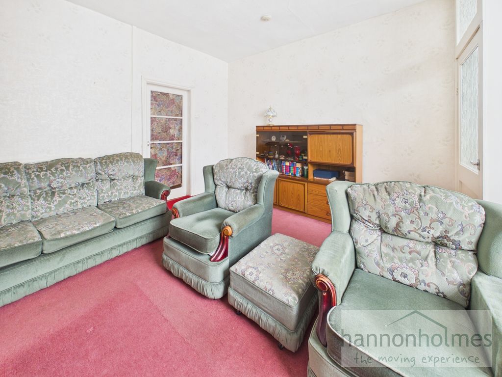 Property photo 3 of 17 Cam05283G0-Pr0233-Still002