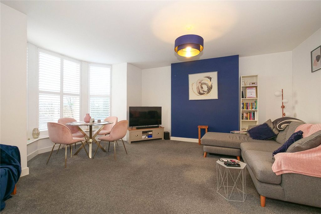 Property photo 2 of 15 Picture No. 09