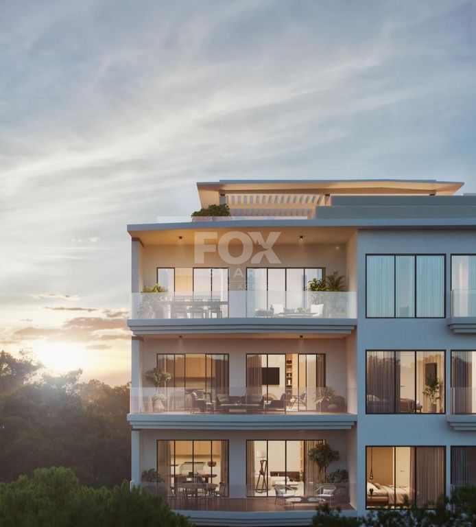 Property photo 1 of 11 Penthouse With Roof Garden And Swimming Pool For Sale In Ts