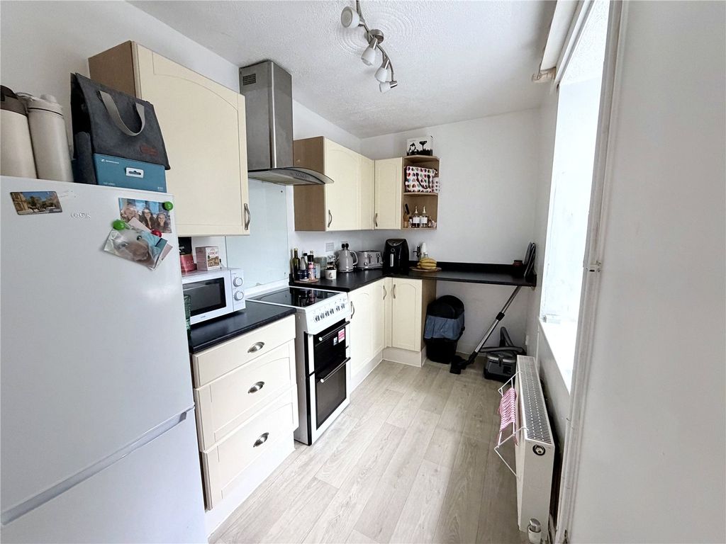 Property photo 3 of 15 Picture No. 08