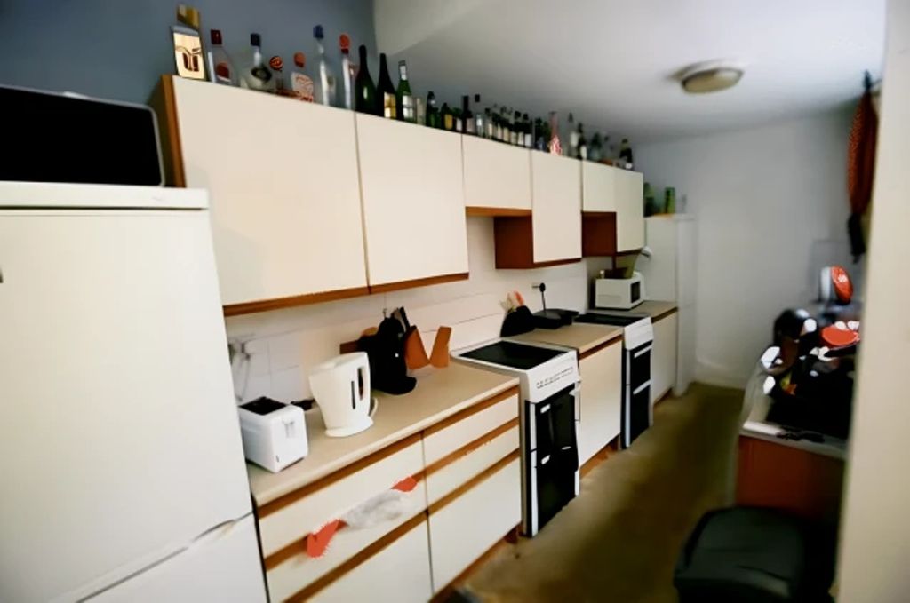 Property photo 3 of 11 A Spacious Kitchenette Equipped With Essential App...