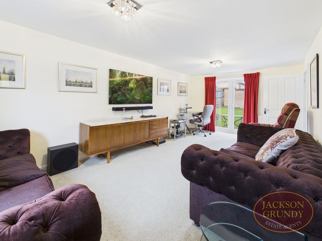 Property photo 3 of 13 Einstein Crescent