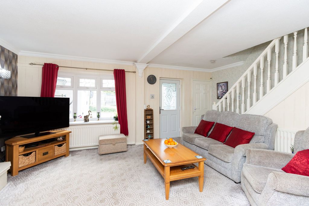 Property photo 2 of 43