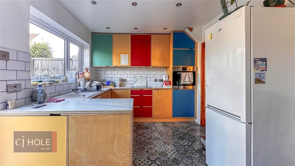 Property photo 3 of 14 Picture No. 23