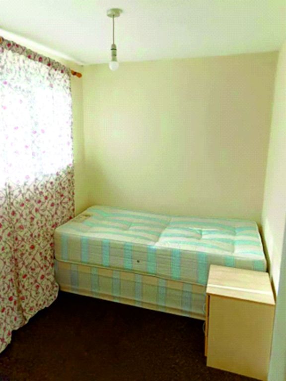 Property photo 2 of 3 Room