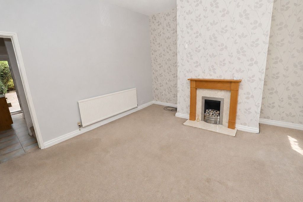 Property photo 2 of 24