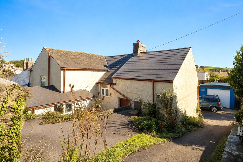 Property photo 1 of 23 Picture No. 32