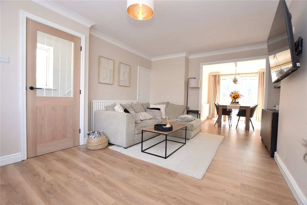 Property photo 3 of 18 Picture No. 09