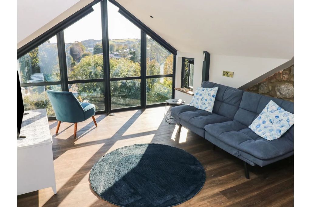 Additional image 7 of 3 bed flat for saleNarberth Road, Tenby SA70
