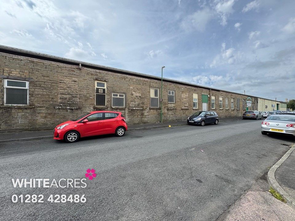 Property photo 3 of 12 Photo 11