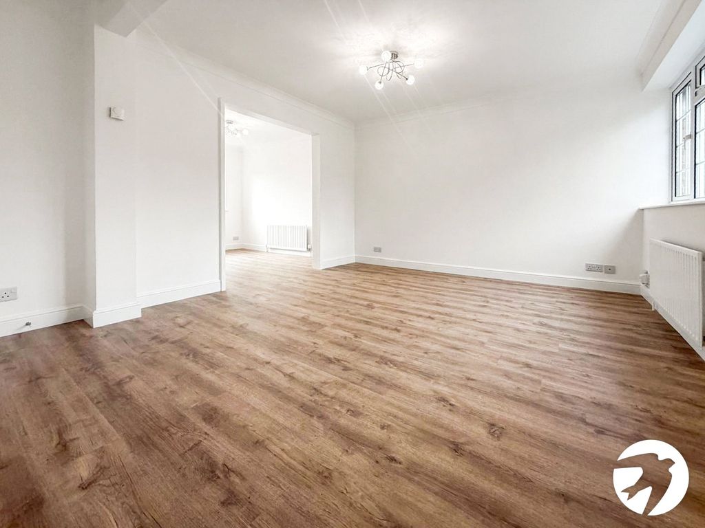 Property photo 3 of 15 Picture No. 02