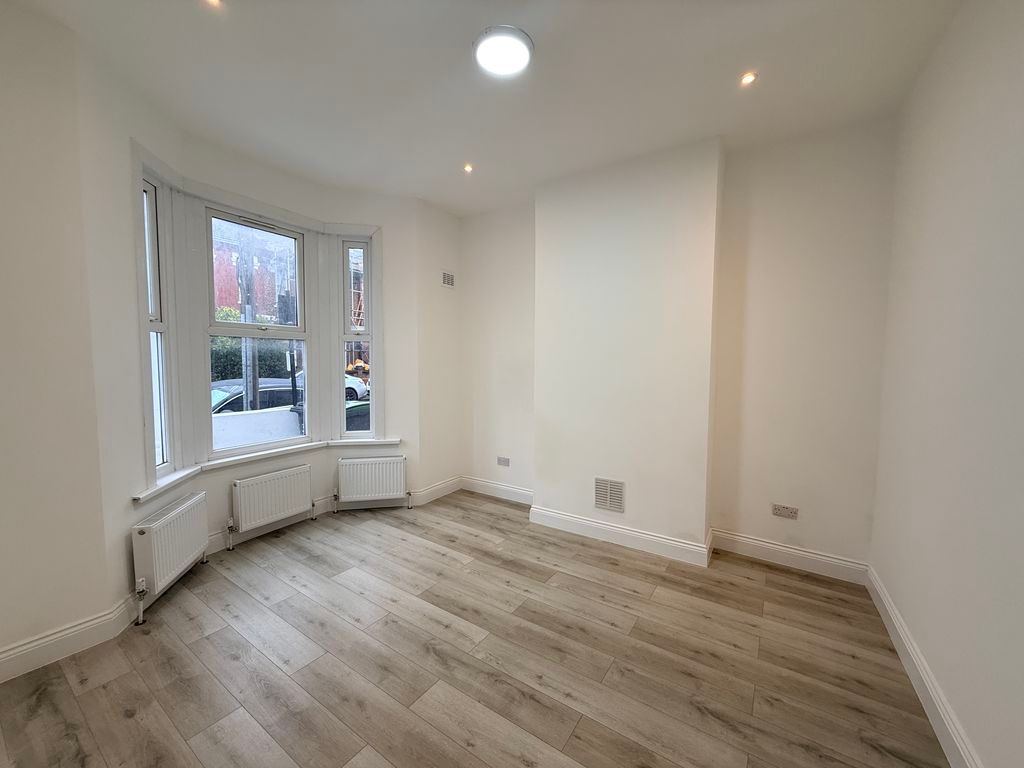 Property photo 1 of 39 Photo 1