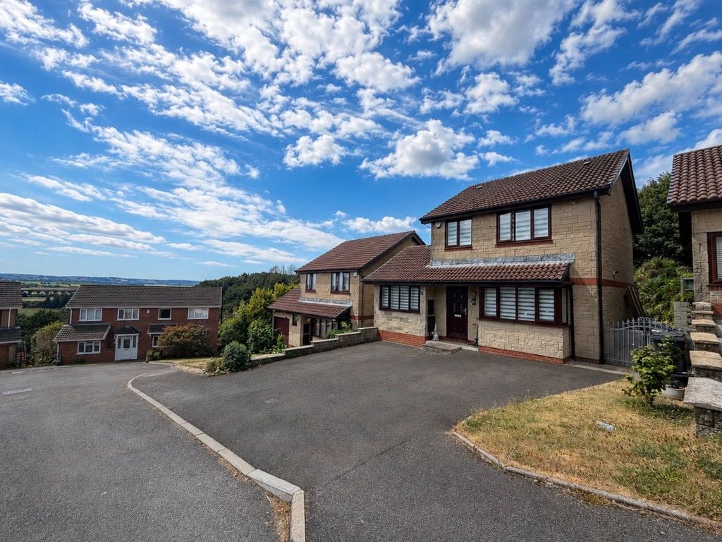 Property photo 1 of 37