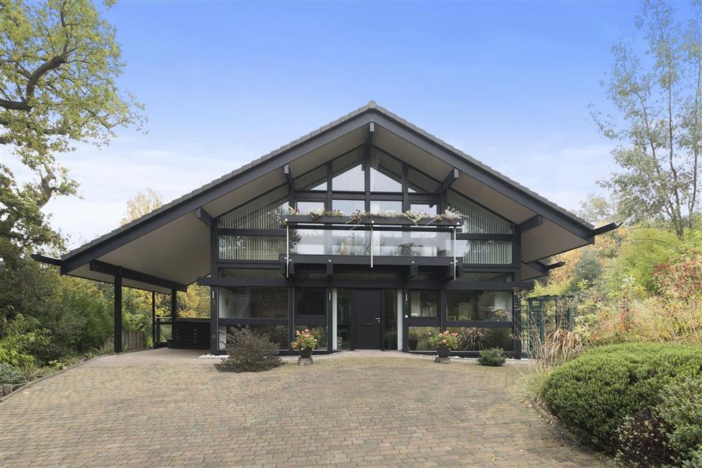 Property photo 1 of 13 Image