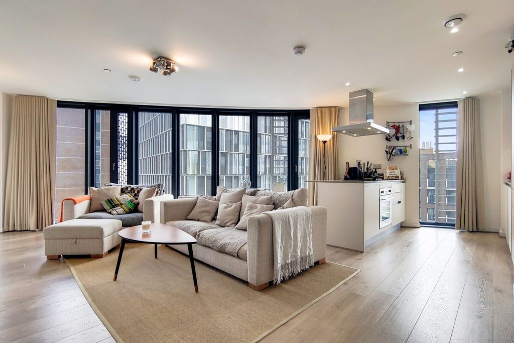 Property photo 1 of 11 5_Kitchen-Recepti...