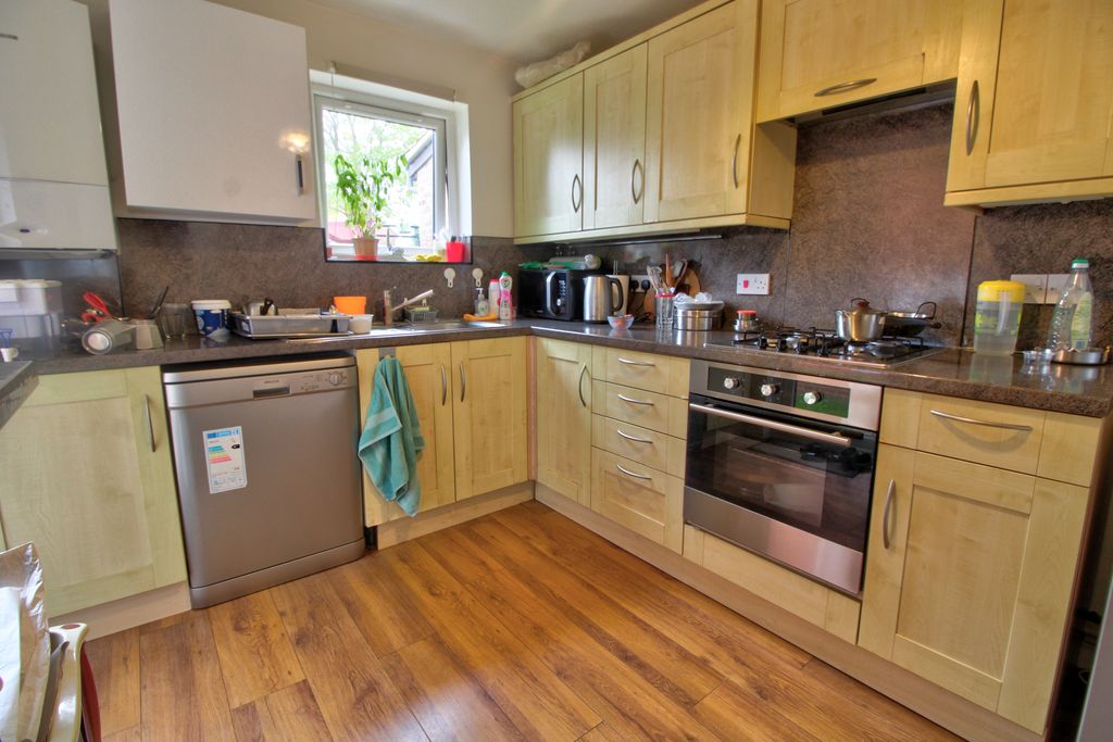 Property photo 3 of 8 Photo #3