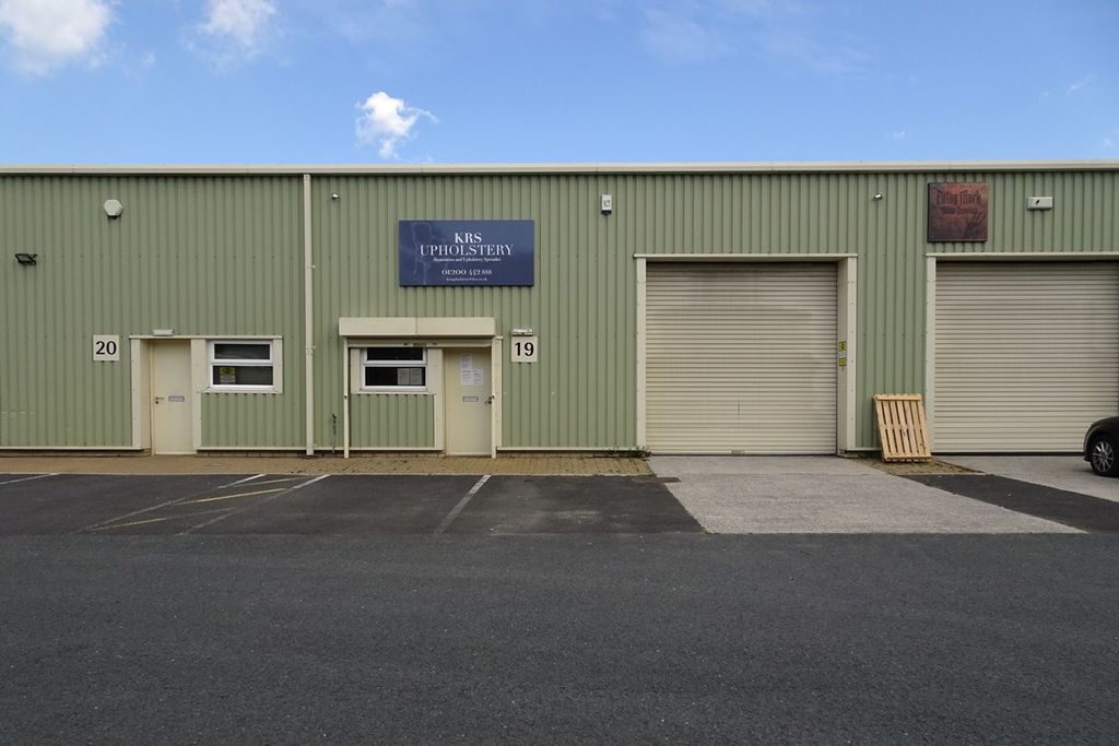 Property photo 1 of 5