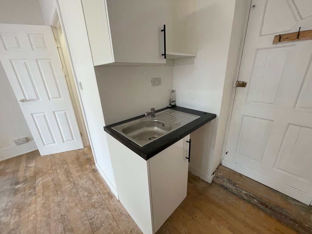 Property photo 3 of 3
