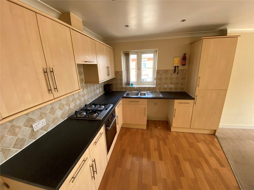 Property photo 3 of 19 Picture No. 12