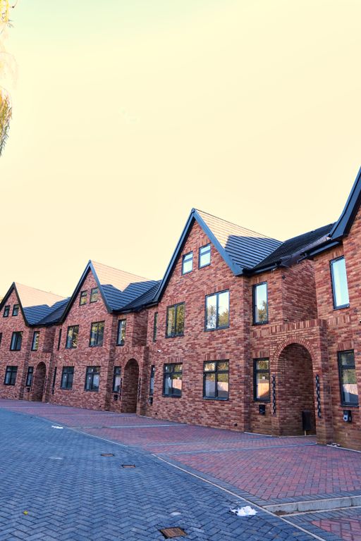 Property photo 3 of 26