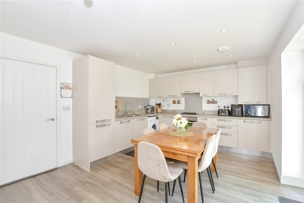 Property photo 3 of 18 Kitchen/Diner
