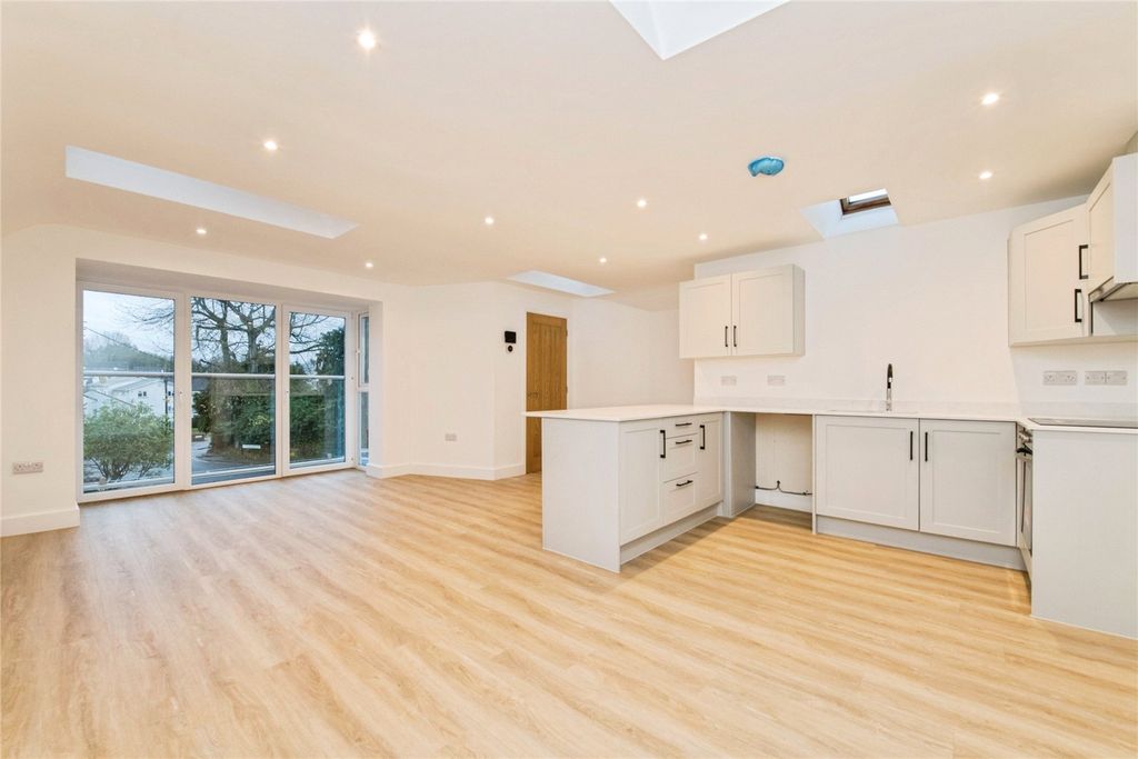 Property photo 2 of 16 Picture No. 07