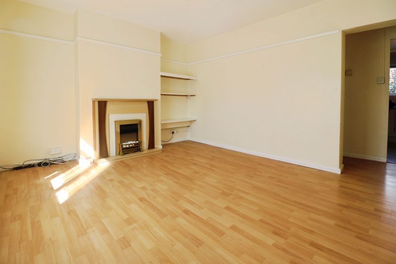 Property photo 3 of 17 Photo 8