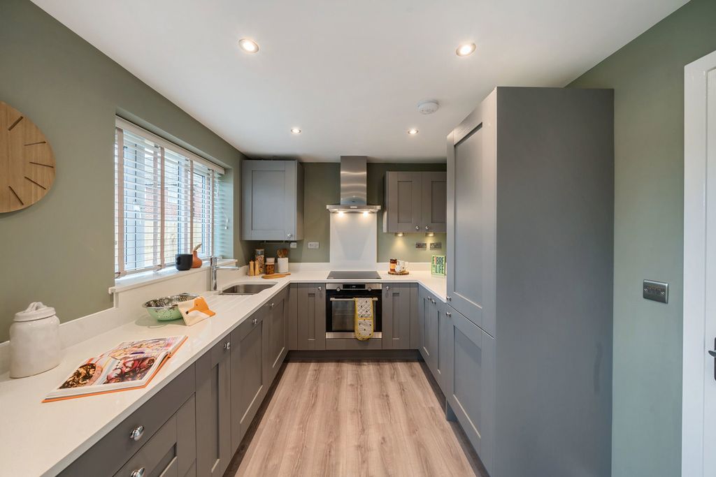 Property photo 3 of 15