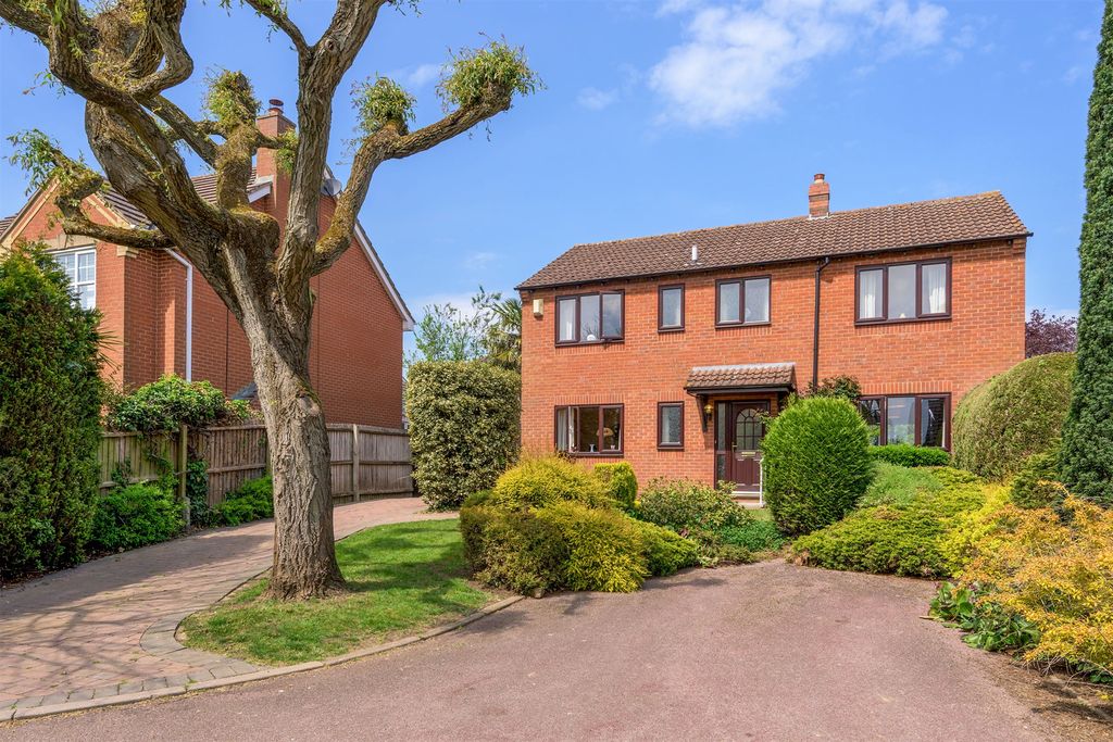 Property photo 1 of 11