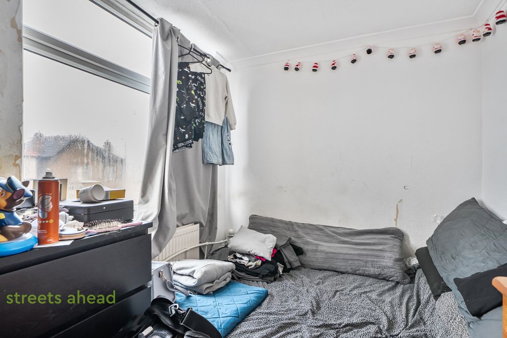 Property photo 3 of 12 8313c5d7-3493-43E...