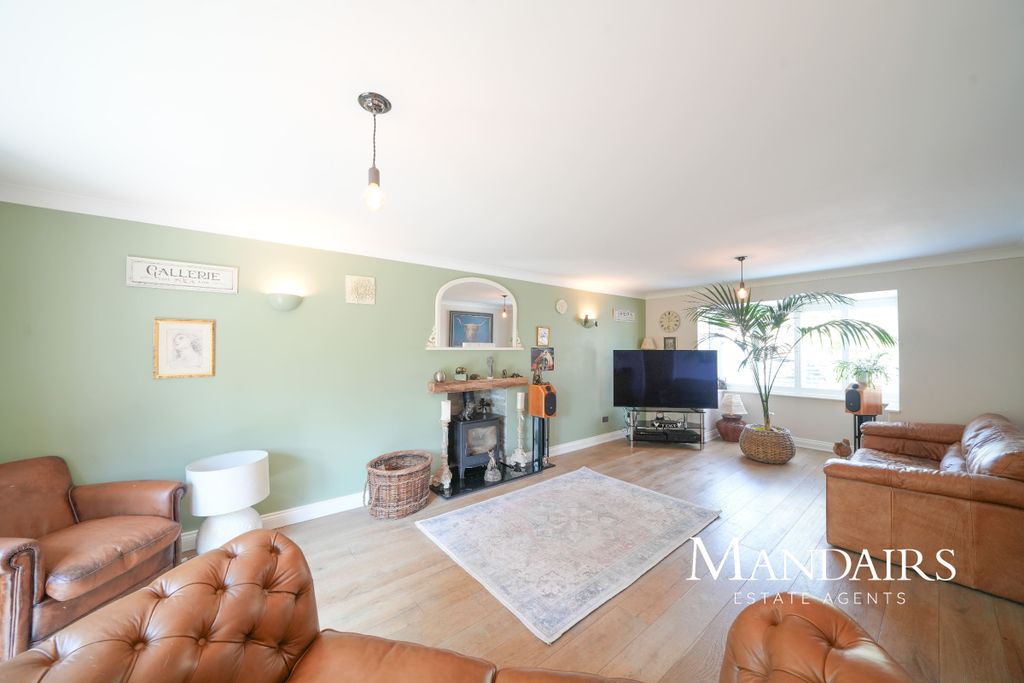Property photo 3 of 50