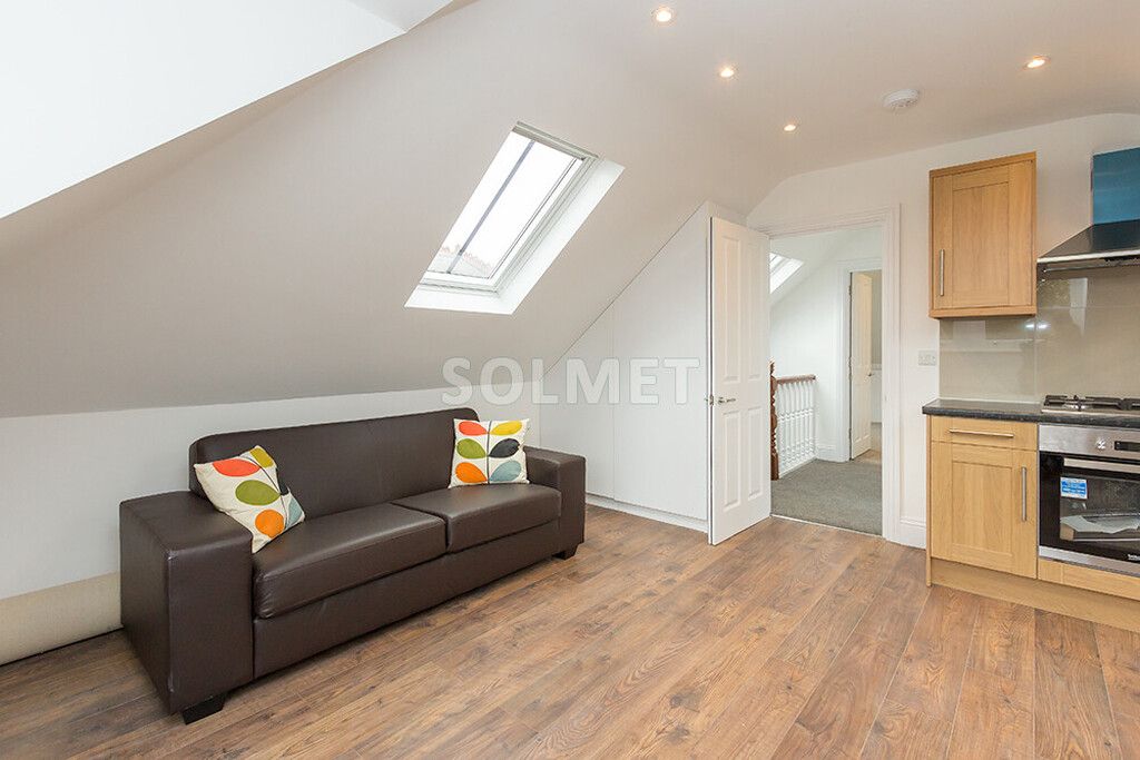 Property photo 2 of 9 2