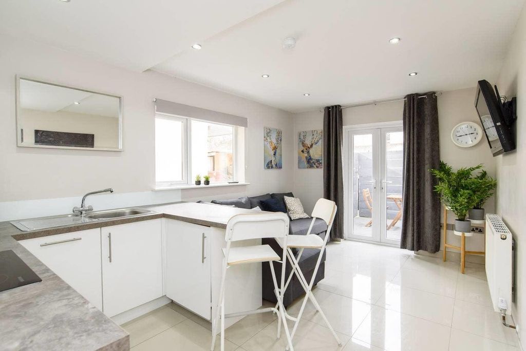 Property photo 1 of 21 Bright, Modern Open-Plan Living And Dining Area...